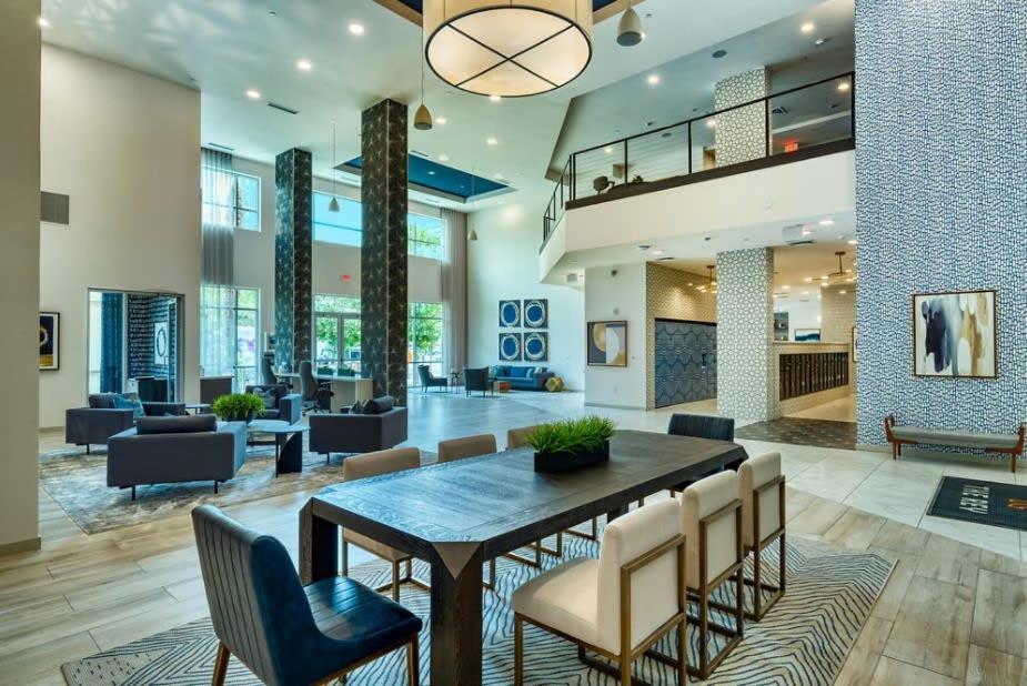 Cozysuites Phx Roro Gym, Pool, Pets, Parking! #9 Phoenix Exterior foto